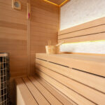 AWT E1604C Hemlock binnensauna met Harvia Cilindro